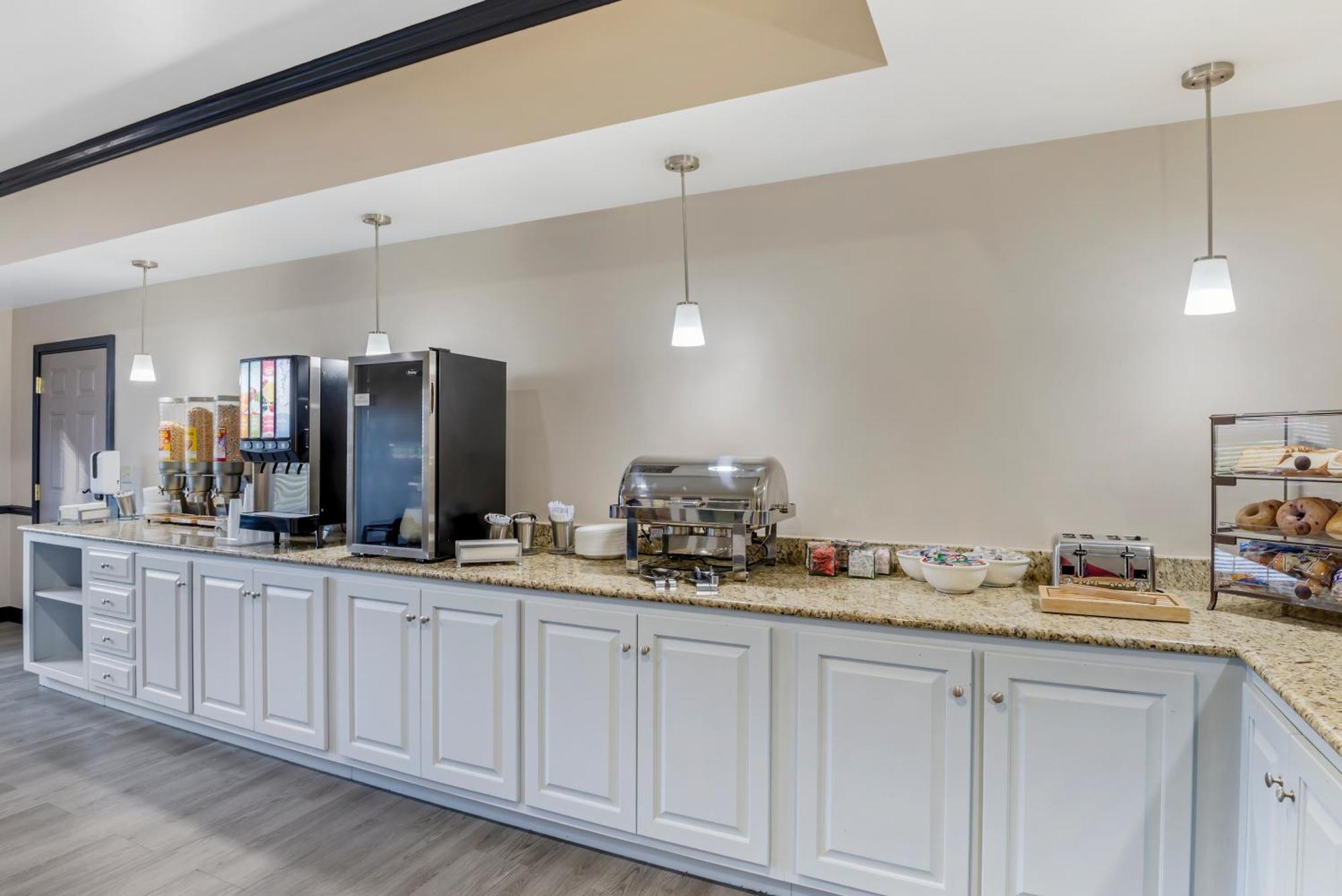 Country Inn & Suites By Radisson, Ashland - Hanover, Va Экстерьер фото